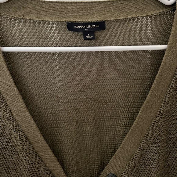 Olive Green Deep V-Neck 5 Button Cardigan w/ Small Front Pockets - Picture 3 of 7